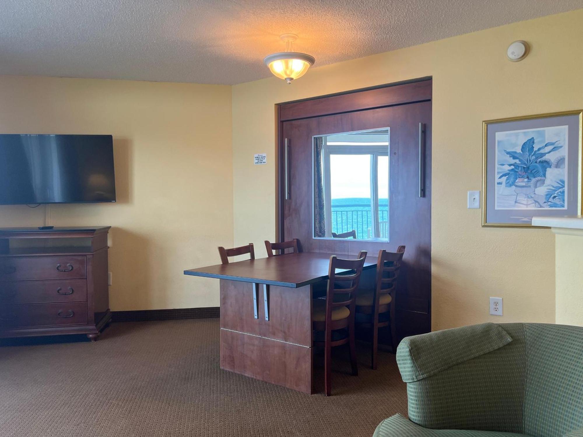Hébergement de vacances 1604 N Ocean Blvd, 0703 - Ocean Front Sleeps 6 Myrtle Beach